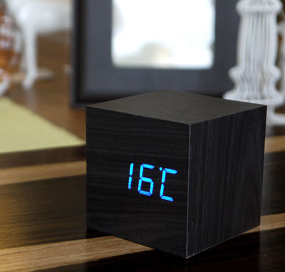 wooden clock kecil hitam LED BIRU